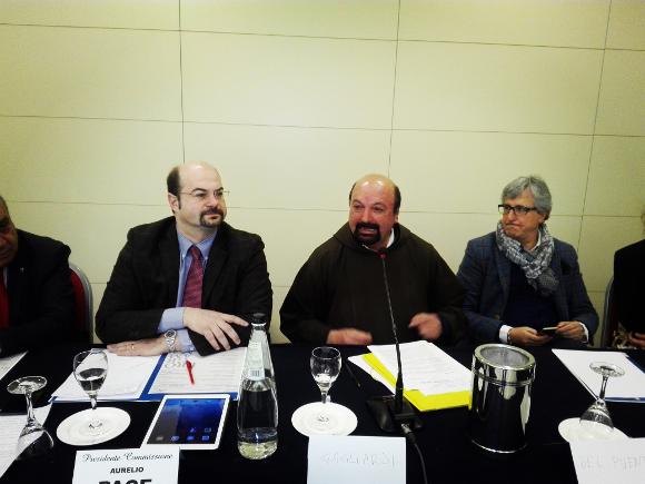 © 2013 - Pace, padre Gagliardi e Scaglione
