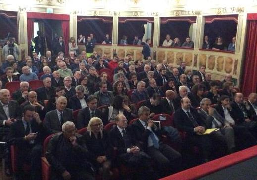 &copy; 2013 - La platea del Teatro Stabile