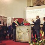 © 2013 - 25.3.2018_Lucani insigni, premio alla memoria di Ignazio Olivieri _ Marino e Pace lo consegnano alla moglie Angela Padula