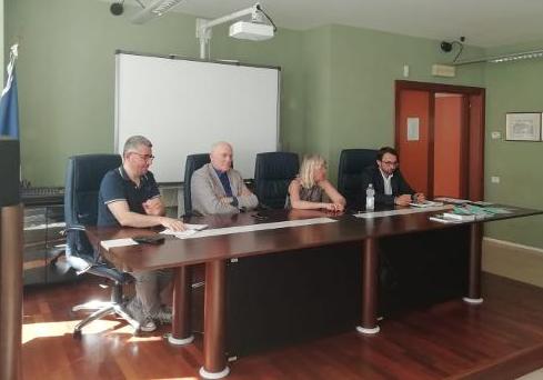 &copy; 2013 - Una riunione del garante dell'infanzia sul progetto Fami