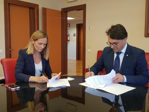 &copy; 2013 - Il presidente Cicala e la presidente Lomorte